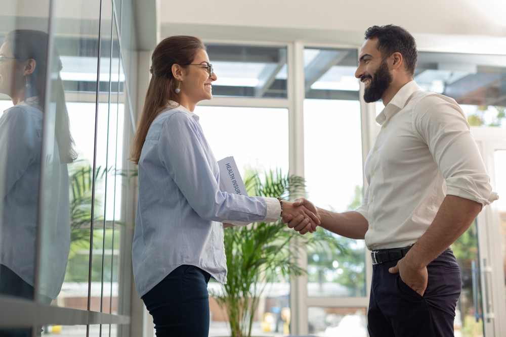 Como abordar um cliente para angariar um imóvel | Join iad Portugal